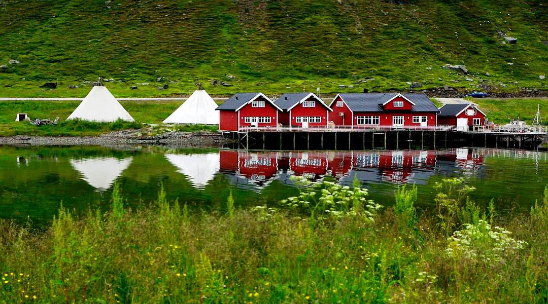 Foto: Fjord Landschaft in Norwegen