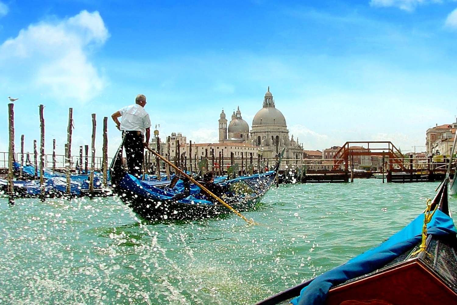 Foto: Italien Kreuzfahrt Venedig Markusplatz Gondelfahrt