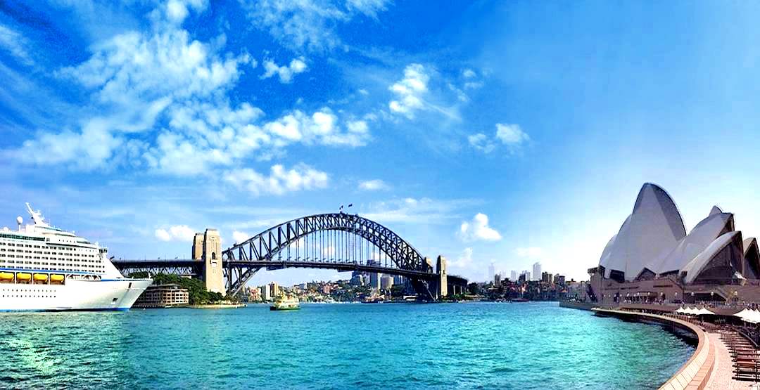 Foto: Kreuzfahrt Australien - Hafen von Sydney - Urlaubsangebote 2026: Schiffsreise und Flug mit Frhbucherrabatt