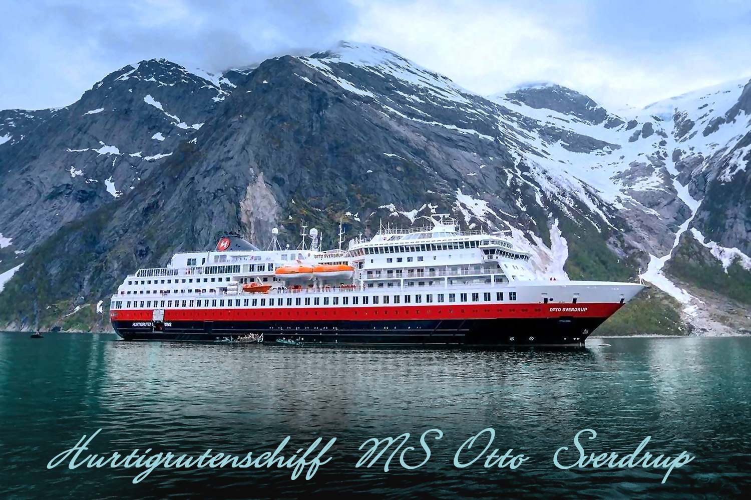 Foto: MS Otto Sverdrup Hurtigruten Postschiff in Norwegen